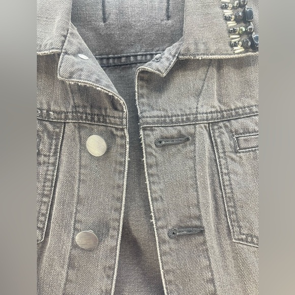 CAbi Jeans Black Distressed Jean Jacket with Beaded Collar Women’s Size Medium - Picture 15 of 16